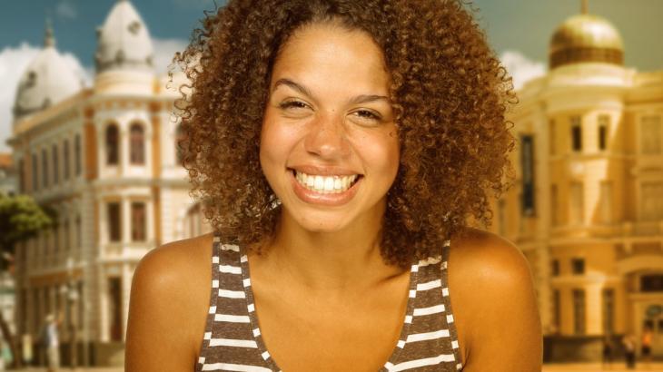 mulher sorrindo