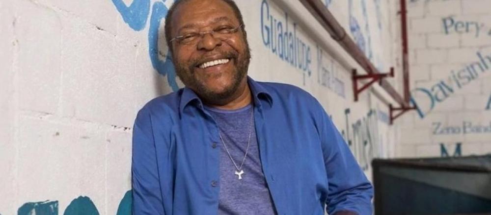 Martinho da Vila sorrindo